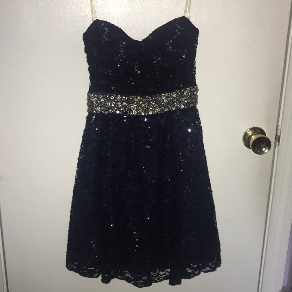 Short navy lace strapless formal dress